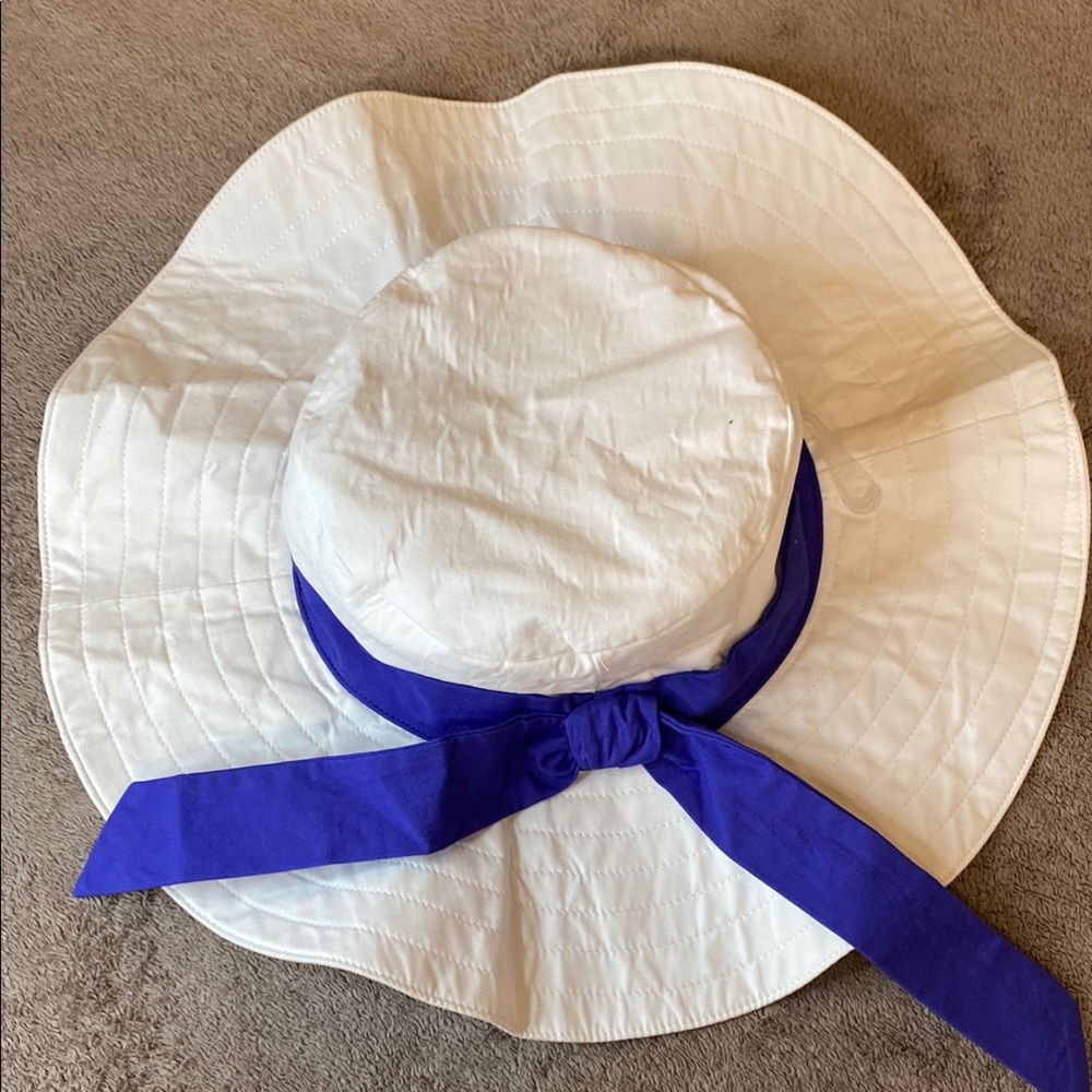 Gymboree size L child’s sun hat white NWT